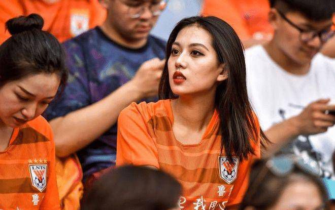 饥饿的女人
